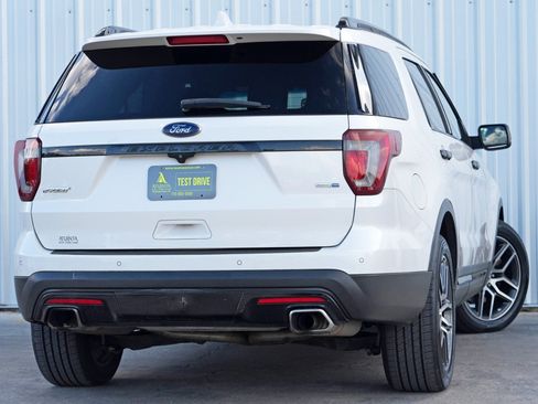 Used 2016 Ford Explorer Sport w/ Equipment Group 401A image 4