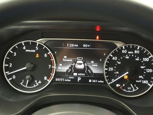 Used 2023 Nissan Rogue SV AWD/4WD image 11