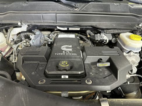 Used 2023 RAM 2500 Limited image 67