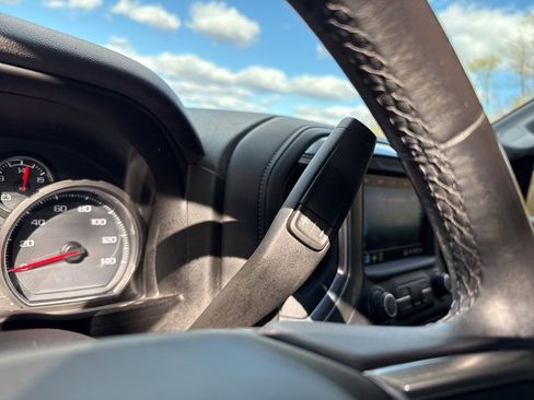 Used 2020 Chevrolet Silverado 1500 LT w/ All-Star Edition image 21