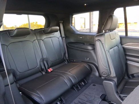 New 2025 Jeep Grand Cherokee L Limited w/ Trailer Tow Package image 24