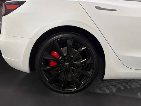 Used 2019 Tesla Model 3 Performance image 22
