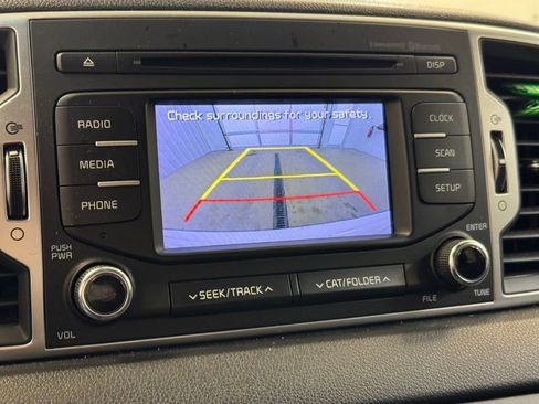 Used 2017 Kia Sportage LX image 37