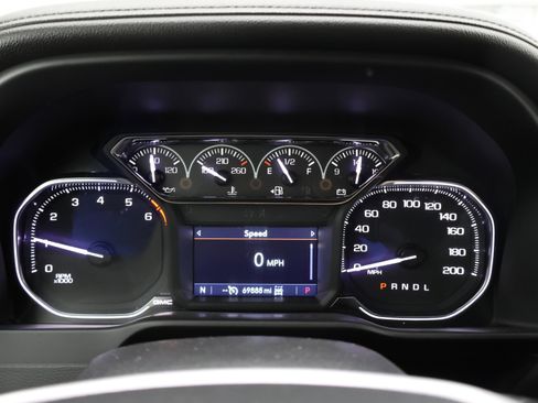 Used 2021 GMC Sierra 2500 SLE w/ X31 Off-Road Package AWD/4WD image 10