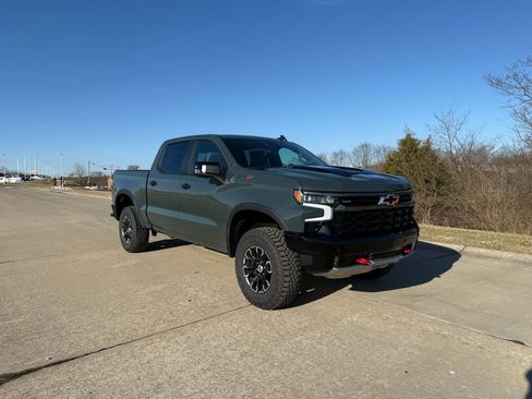 New 2026 Chevrolet Silverado 1500 ZR2 image 1