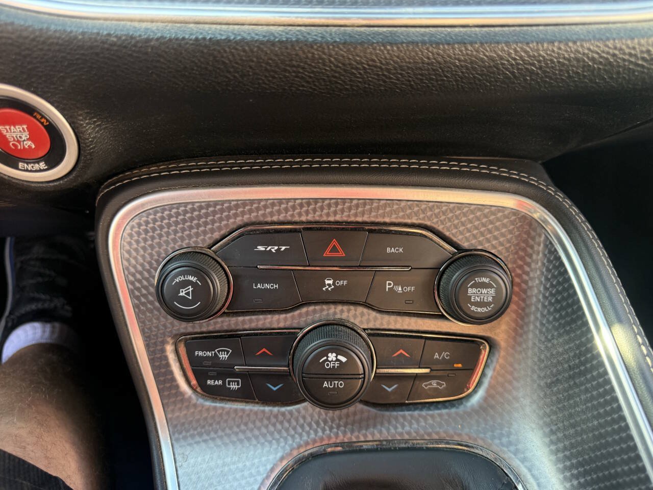 Used 2016 Dodge Challenger SRT Hellcat RWD image 24