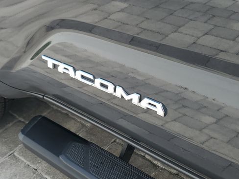 Used 2025 Toyota Tacoma SR5 RWD image 9