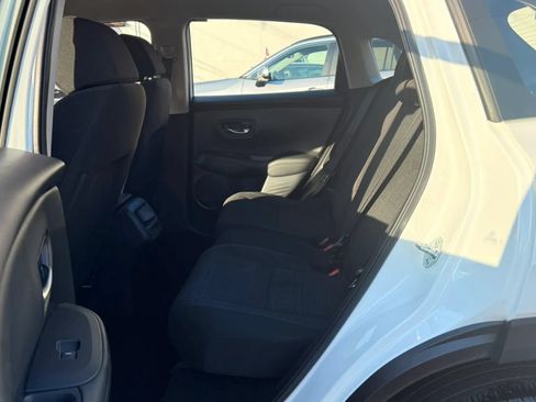 Used 2025 Honda HR-V LX image 13