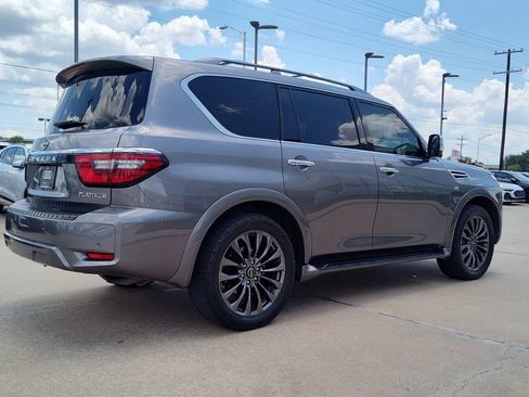 Used 2022 Nissan Armada Platinum RWD image 12