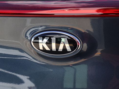 Used 2022 Kia Sportage EX image 18