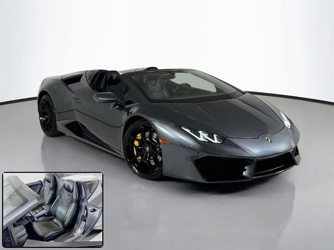 Used 2017 Lamborghini Huracan LP 580-2 RWD image 2