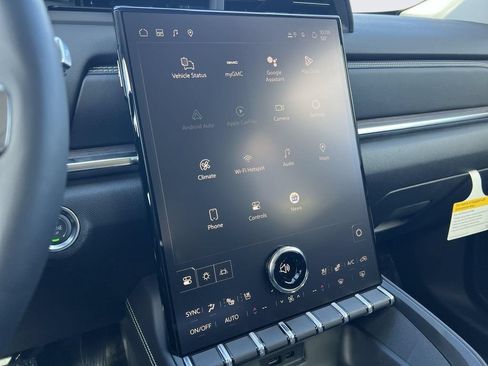 New 2026 GMC Terrain Denali AWD/4WD image 18