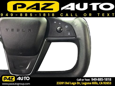 Used 2022 Tesla Model X image 32