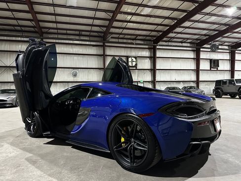 Used 2016 McLaren 570S Coupe image 13