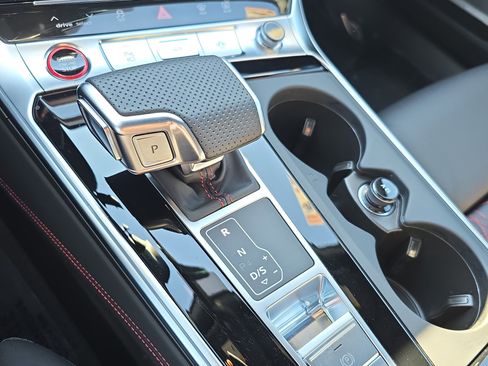 Certified 2025 Audi S6 Prestige image 23