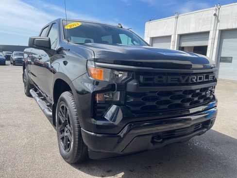 Used 2024 Chevrolet Silverado 1500 Custom AWD/4WD image 1