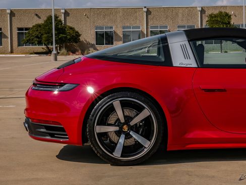 Used 2023 Porsche 911 Targa 4S AWD/4WD image 21
