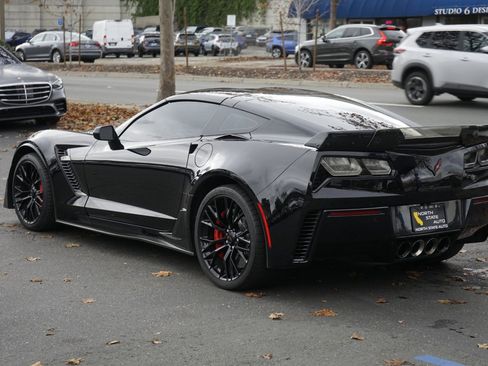 Used 2016 Chevrolet Corvette Z06 w/ Z07 Performance Package image 11