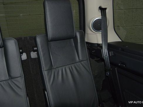 Used 2016 Land Rover LR4 HSE LUX image 30