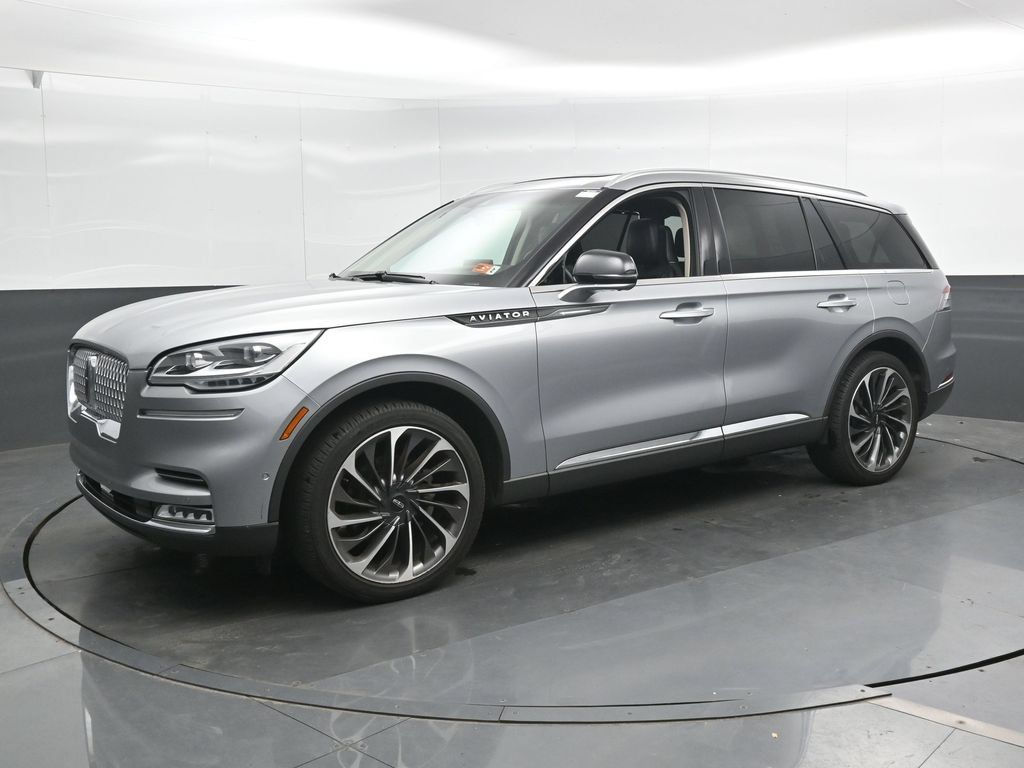 Used 2022 Lincoln Aviator Reserve w/ Equipment Group 201A AWD/4WD image 7