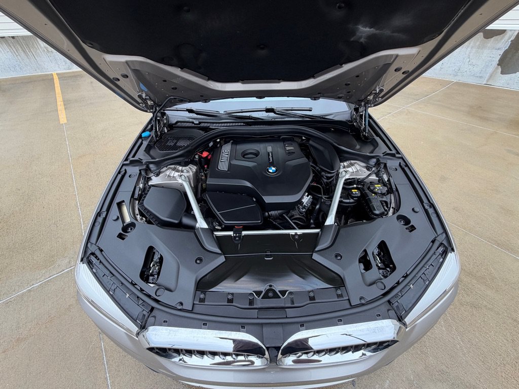 Used 2019 BMW 530i xDrive AWD/4WD image 21