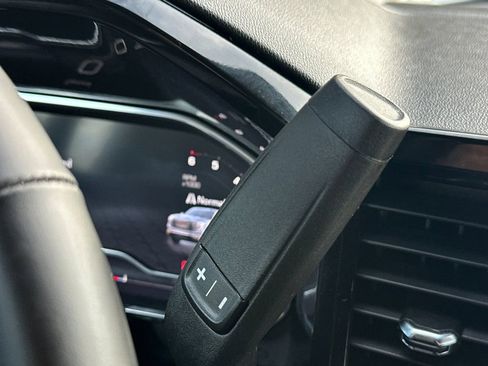 Used 2025 GMC Sierra 1500 SLE image 20