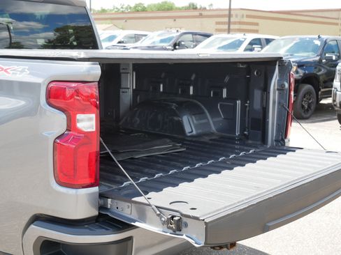 Used 2021 Chevrolet Silverado 1500 RST AWD/4WD image 18