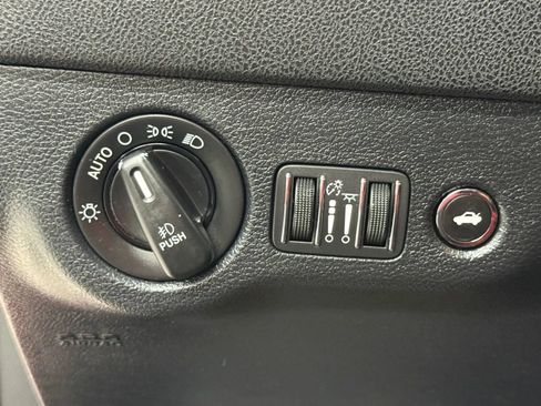 Used 2017 Dodge Charger R/T Scat Pack w/ Driver Confidence Group RWD image 27