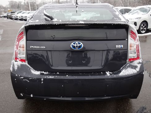 Used 2013 Toyota Prius Two image 4