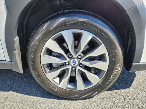 Certified 2025 Subaru Outback Limited image 7