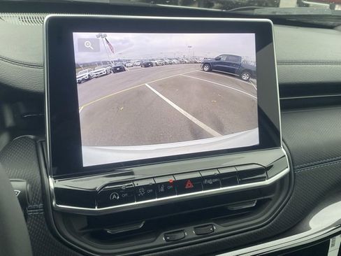 New 2026 Jeep Compass Limited image 3