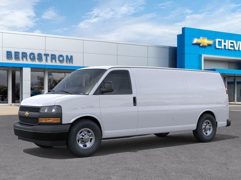 New 2026 Chevrolet Express 3500 Extended RWD image 2