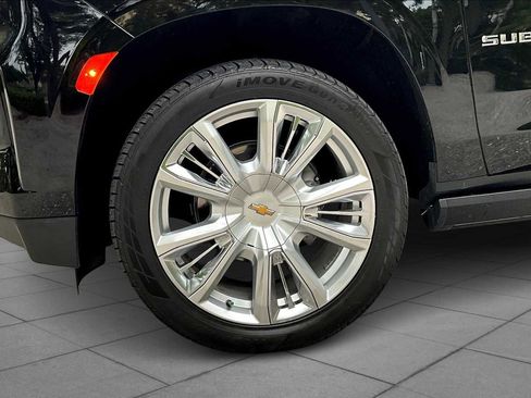 Used 2023 Chevrolet Suburban High Country w/ Premium Package 2 image 9