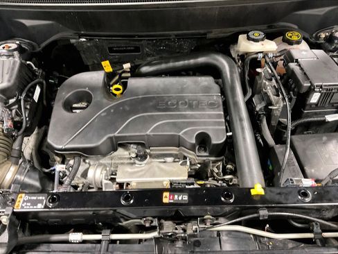 Used 2024 Chevrolet Equinox LT image 34