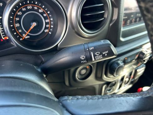 Used 2021 Jeep Wrangler Unlimited Sport image 16