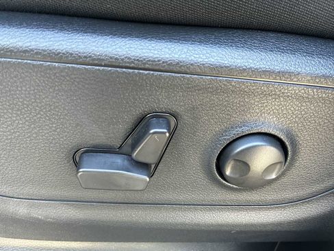New 2026 RAM 1500 Big Horn AWD/4WD image 14