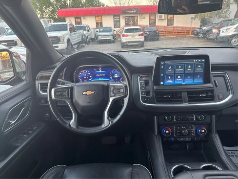 Used 2023 Chevrolet Suburban Premier RWD image 16