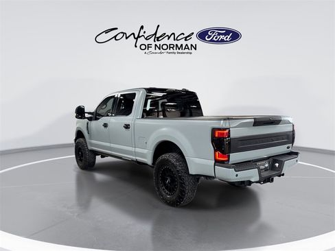 Used 2022 Ford F250 Platinum w/ FX4 Off-Road Package image 6