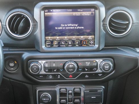 Used 2021 Jeep Gladiator Overland w/ Popular Equipment Package image 15