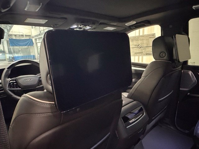 New 2026 Cadillac Escalade V w/ LPO, Floor Liner Package AWD/4WD image 26