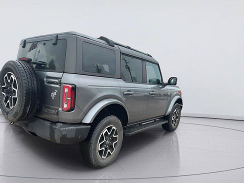 Used 2022 Ford Bronco Outer Banks AWD/4WD image 2