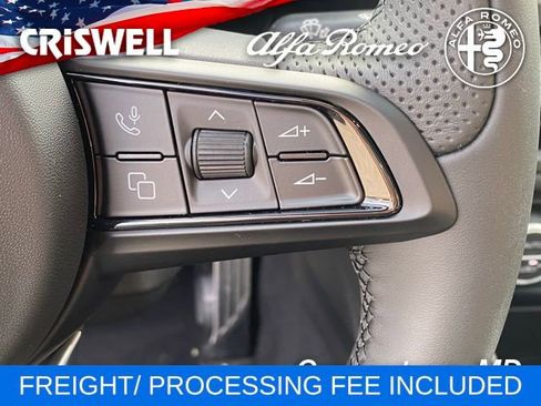 New 2025 Alfa Romeo Giulia AWD image 24