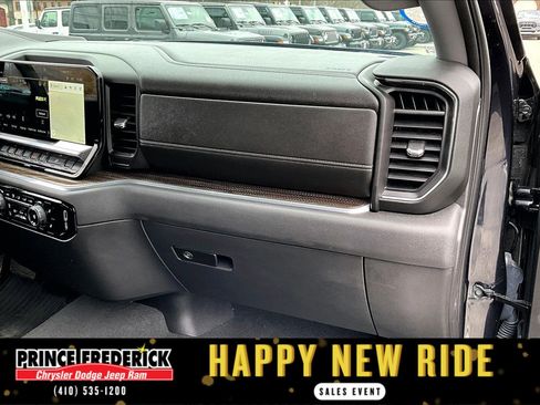 Used 2023 Chevrolet Silverado 1500 LT image 13