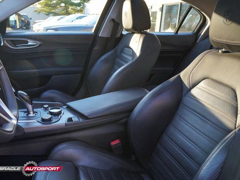 Used 2019 Alfa Romeo Giulia Ti Sport w/ Quick Order Package 22S Sport image 20