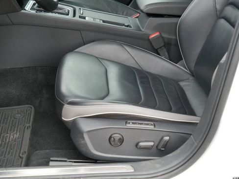 Used 2023 Volkswagen Arteon SEL w/ Arteon MDO Package image 14