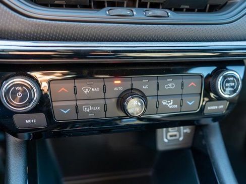 New 2026 Jeep Compass Limited AWD/4WD image 23