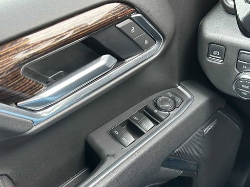 Used 2025 GMC Sierra 1500 Elevation w/ Preferred Package image 32