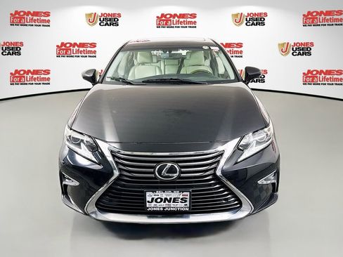 Used 2016 Lexus ES 350 w/ Navigation System Package image 13
