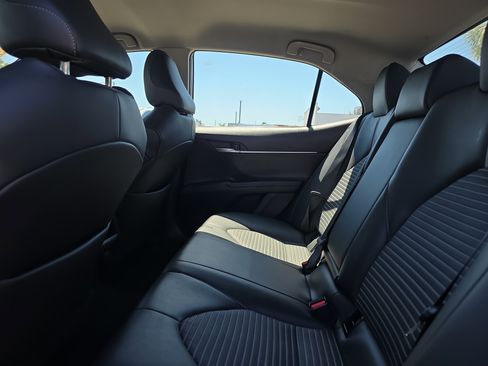Used 2023 Toyota Camry SE image 16