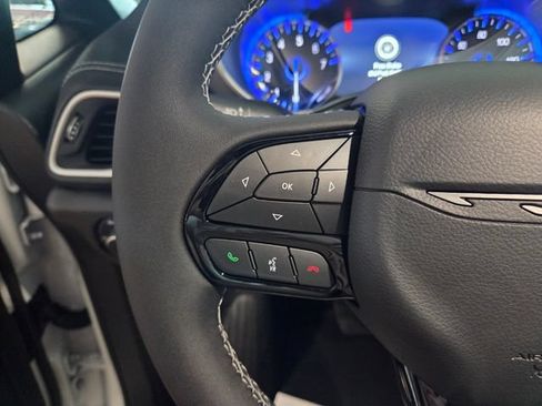 New 2027 Chrysler Pacifica Limited w/ S Appearance Package FWD image 32